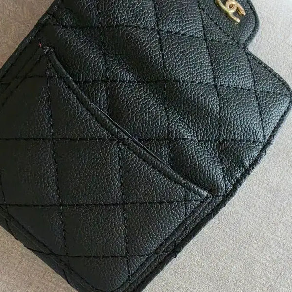[BUNJANG] Quilted Leather Bifold Wallet with Gold Logo / 반지갑