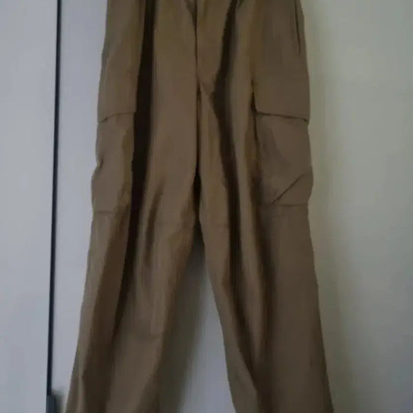 [BUNJANG] Uniqlo Cargo Pants Beige / 유니클로 카고 팬츠