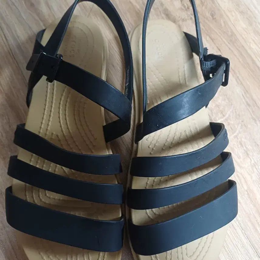 [BUNJANG] Crocs Sandals Black W6 / 크록스 샌들 블랙 W6