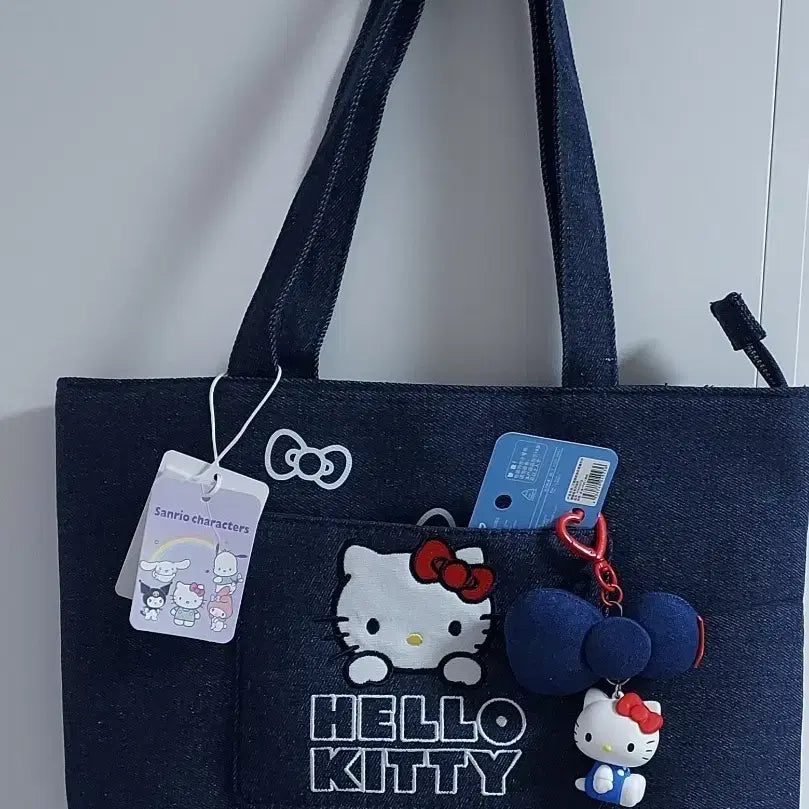 [BUNJANG] Hello Kitty Denim Tote Bag with Charm / 킽티 데님 도트백