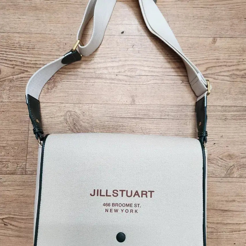 [BUNJANG] JILLSTUART Canvas Crossbody Bag Beige / 질스튜어트 캔버스 크로스백 베이지