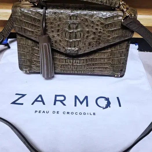 [BUNJANG] Jalmoi Genuine Crocodile Leather Khaki Green Crossbody Bag / 잘모이 천연 악어가죽 카키그린 크로스백