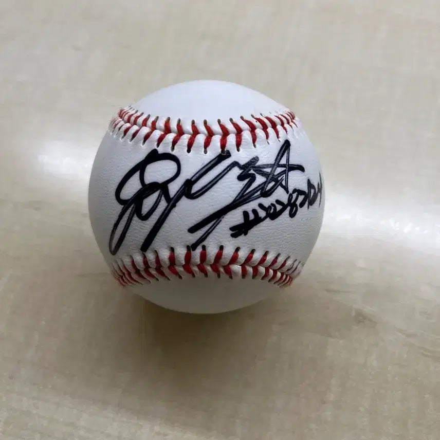 [BUNJANG] Yoon Suk-min Signed Baseball / 기아타이거즈 윤석민 싸인볼