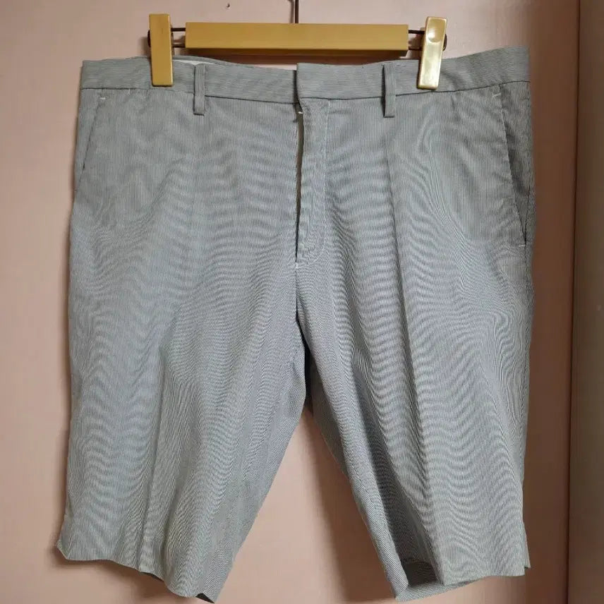 [BUNJANG] UNIQLO Pinstripe Shorts XL / UNIQLO 핀스트라이프 반바지