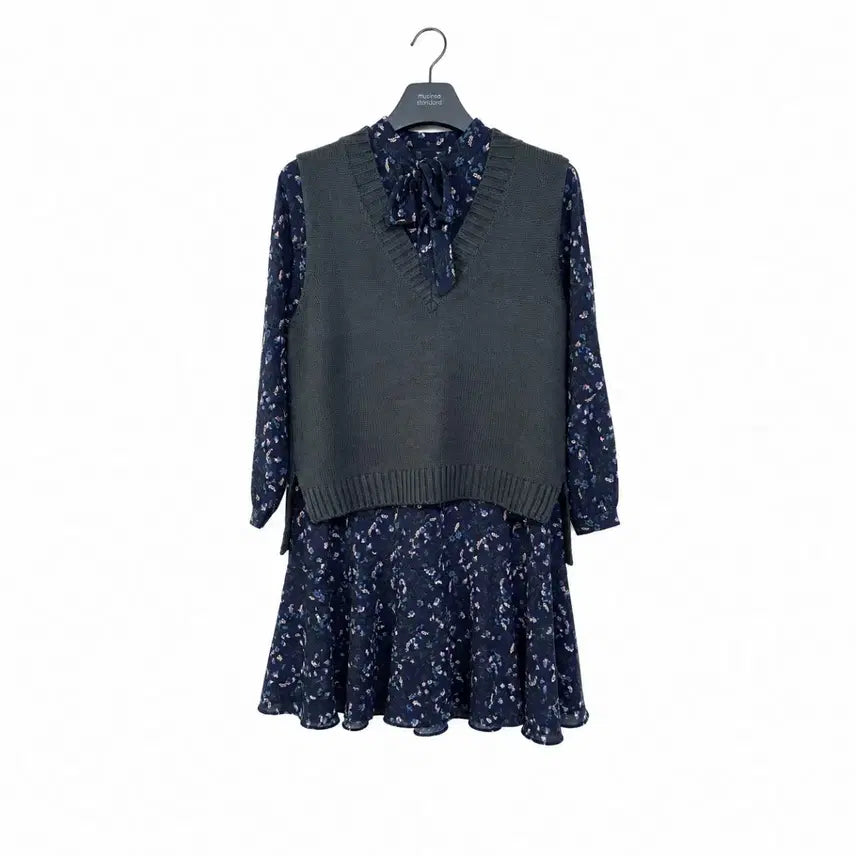 [BUNJANG] H CONNECT Flower Print Midi Dress & Knit Vest Set / 플라워 원피스 & 니트 조끼 세트