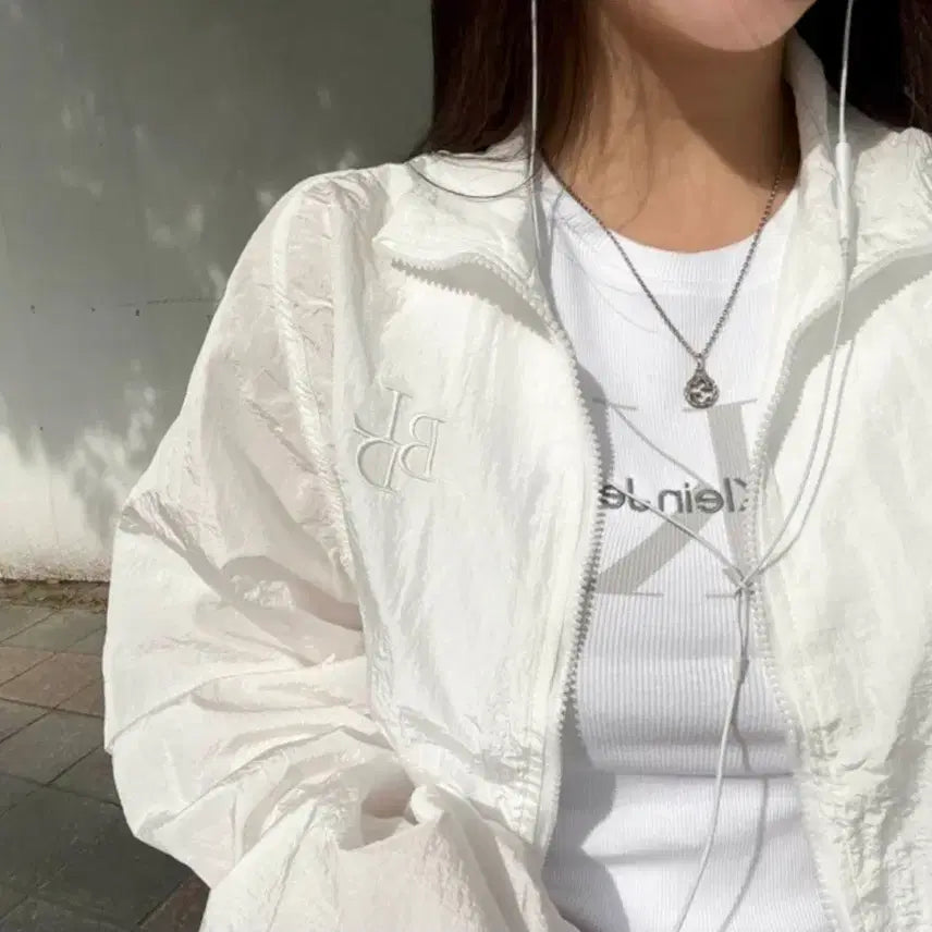 [BUNJANG] Bydely Windbreaker White / 바이델리 바람막이