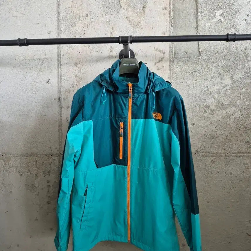 [BUNJANG] The North Face Hooded Windbreaker Jacket - Size 110 / 노스페이스 후드 바람막이 자켓 110