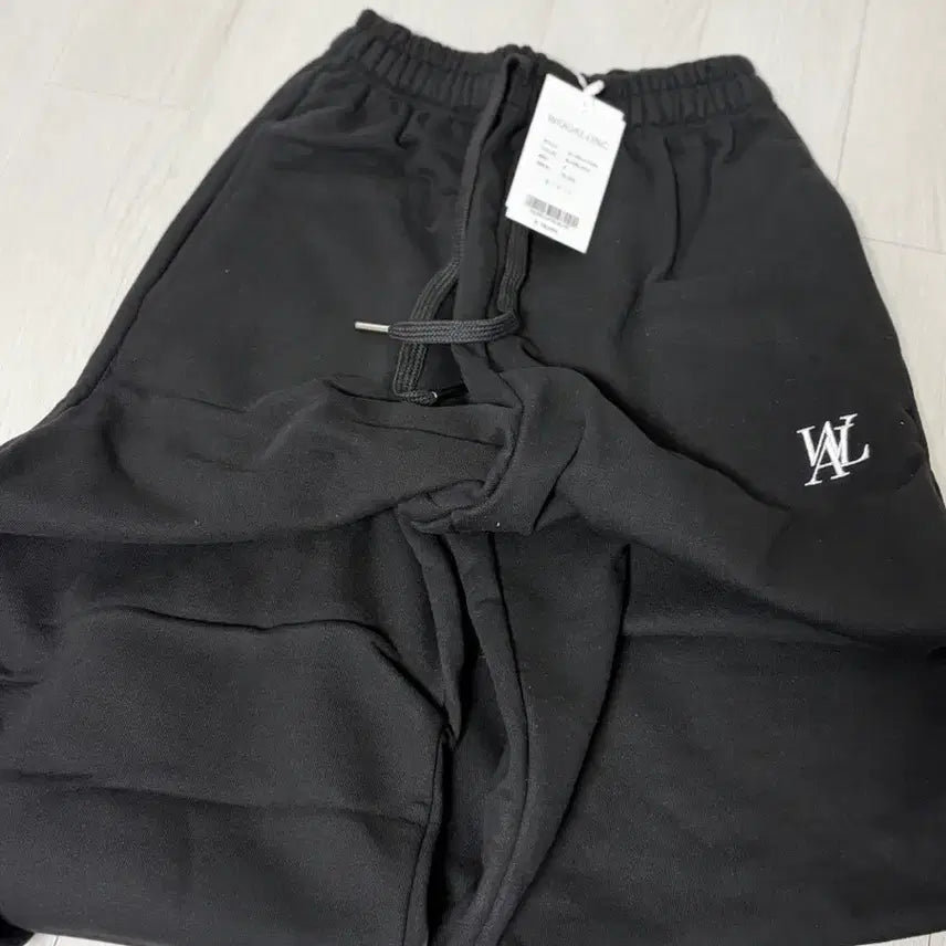 [BUNJANG] Wooalong Wide Sweatpants Training Pants Black / 우알롱 와이드 스웻팬츠 트레이닝팬츠 블랙