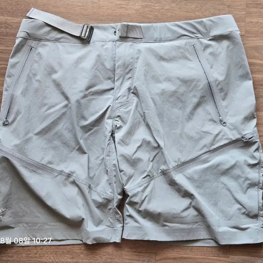 [BUNJANG] Arc'teryx Gamma Quick Dry 9-inch Shorts (Grey) / 아크테릭스 감마 퀵 드라이 9인치 숏 반바지 회색