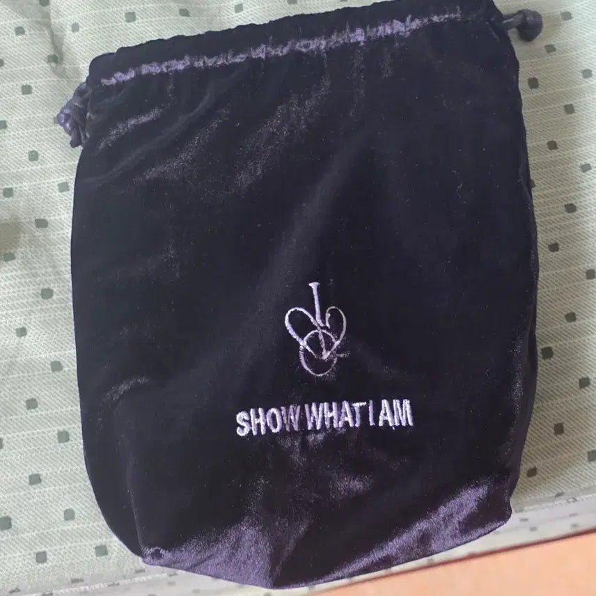 [BUNJANG] IVE MD Pouch / 아이브 MD SHOW WHAT I AM 파우치