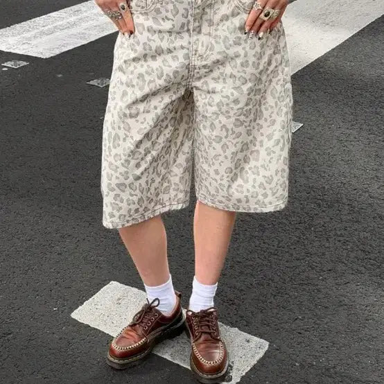 [BUNJANG] Leopard Print Bermuda Shorts / 레오파트 버뮤다 반바지