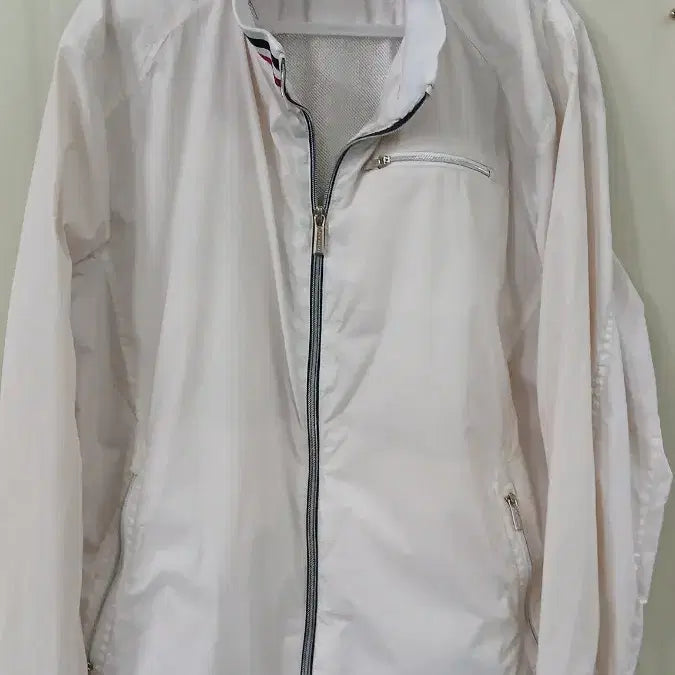 [BUNJANG] Louis Castel 110 Size Beige Windbreaker Jacket / 사용감있응 루이까스텔 110 사이즈 베이지 바람막이자켓