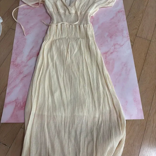 [BUNJANG] Cream Pleated Long Dress / 크림색 잔주름 롱 원피스