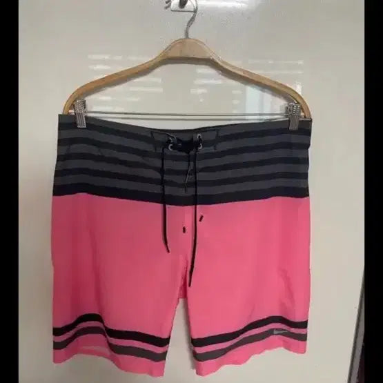 [BUNJANG] Nike Pink Stripe Board Shorts / 나이키 핑크 스트라이프 보드숏 서프쇼츠 36 비치팬츠