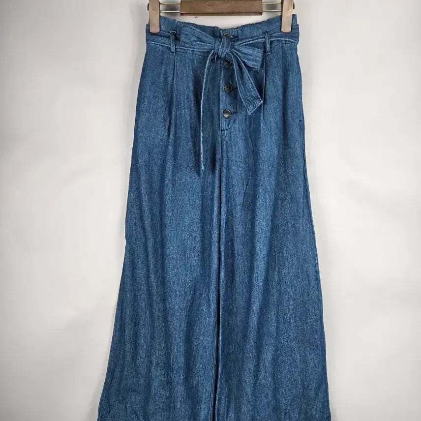 [BUNJANG] GU Women's M High-Waisted Wide Denim Pants with Belt / [무료배송]유니클로 GU 여성 M 밴딩 벨트 하이웨이스트 와이드 데님 팬츠 청바지
