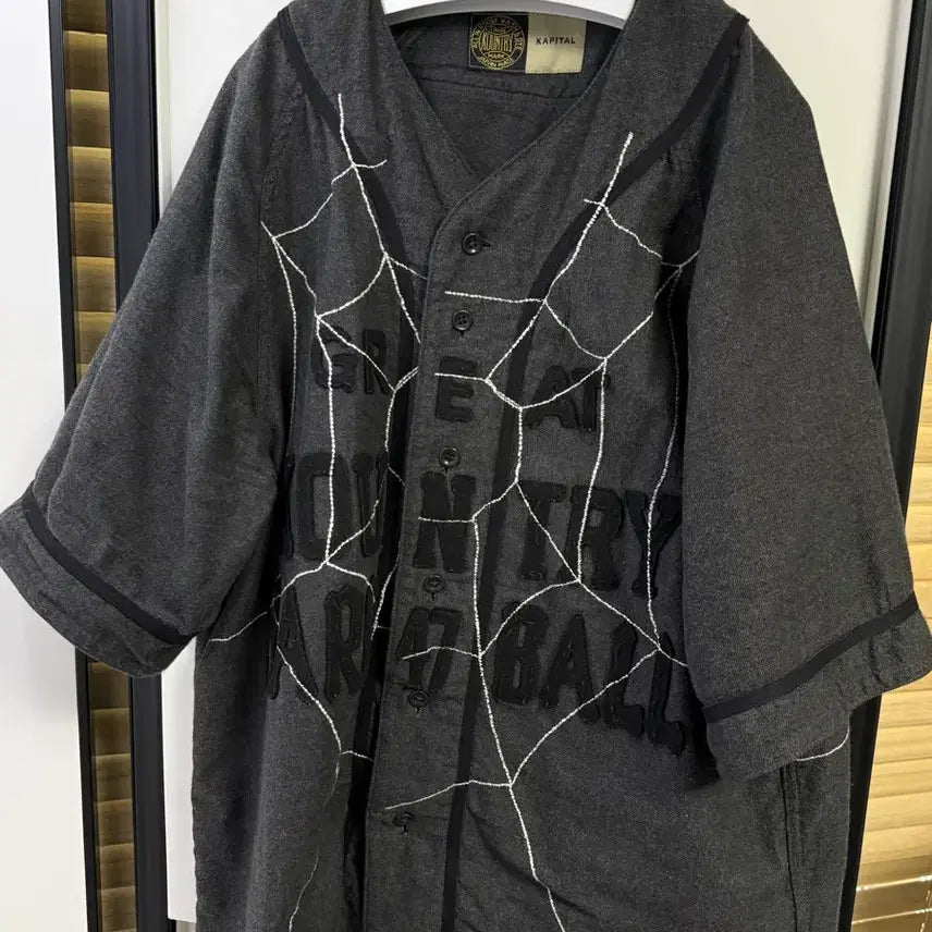[BUNJANG] Capital Baseball Shirt Dark Gray / 캐피탈 베이스볼 셔츠 스파이더 다크 그레이