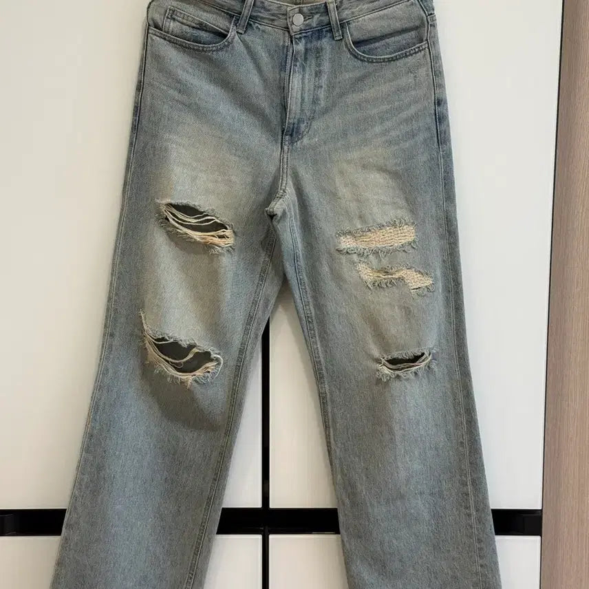 [BUNJANG] Solid Homme Light Wash Ripped Wide Denim Pants / 솔리드옴므 연청 찢청 와이드 데님 팬츠 46 팝니다