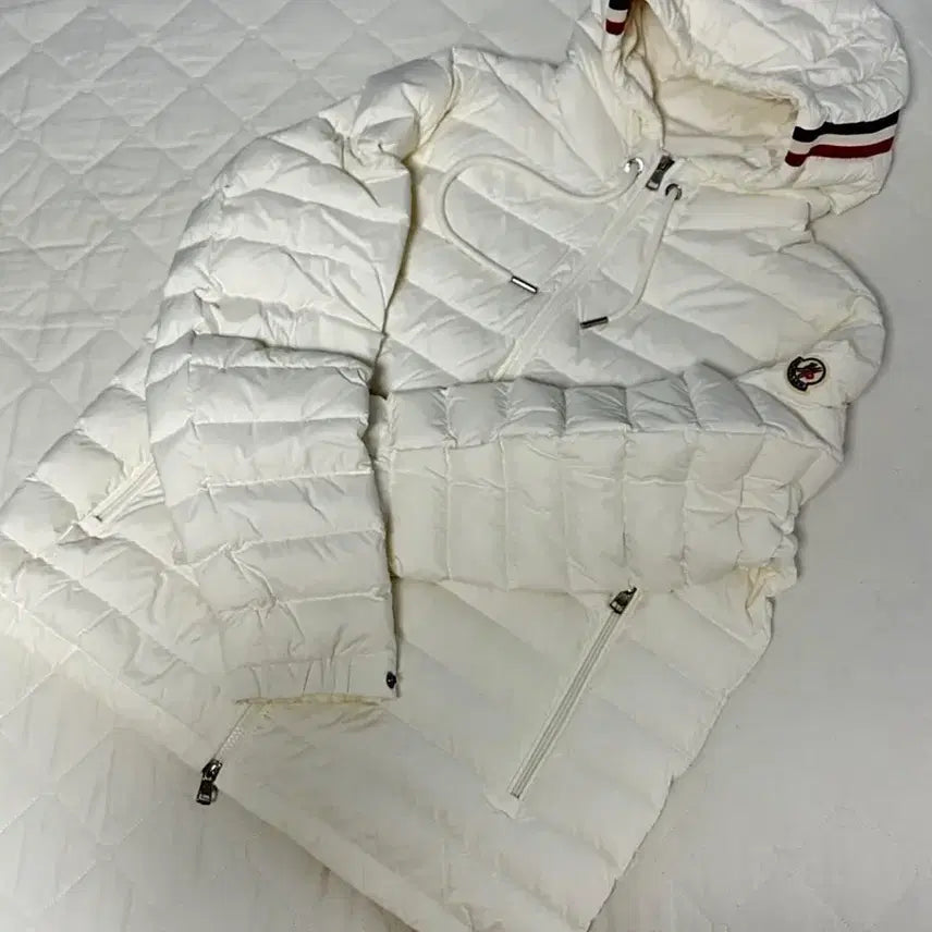 [BUNJANG] Moncler Lightweight Down Jacket / 몽클 경량패딩 싸게 급처