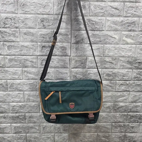 [BUNJANG] Hazzys Men's Crossbody Bag Green 40*25 / 헤지스  백 그린색 남성용 크로스백 사이즈 40*25 상태아주좋아요