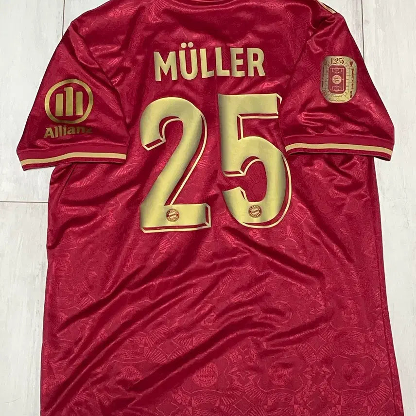 [BUNJANG] FC Bayern Munich 125th Anniversary Thomas Müller Jersey / 24-25 바이에른뭔헨 125주년 토마스 뮐러 유니폼