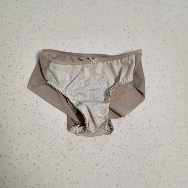 [BUNJANG] LABORA Women's Beige Briefs / 라보라 여성 속옷 중고팬티 베이지색(세탁ㅇ)