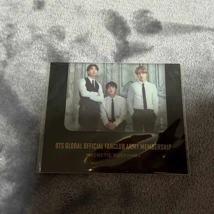 [BUNJANG] BTS Global Official Fanclub ARMY Membership Magnetic Bookmark / 방탄소년단 BTS 글로벌 공식 팬클럽 ARMY 멤버십 마그네틱 북마크