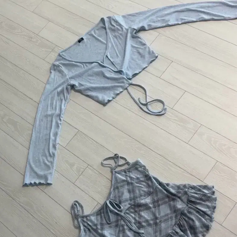 [BUNJANG] SPAO Checked Camisole Cardigan Set / 스파오 체크 나시 카디건 세트