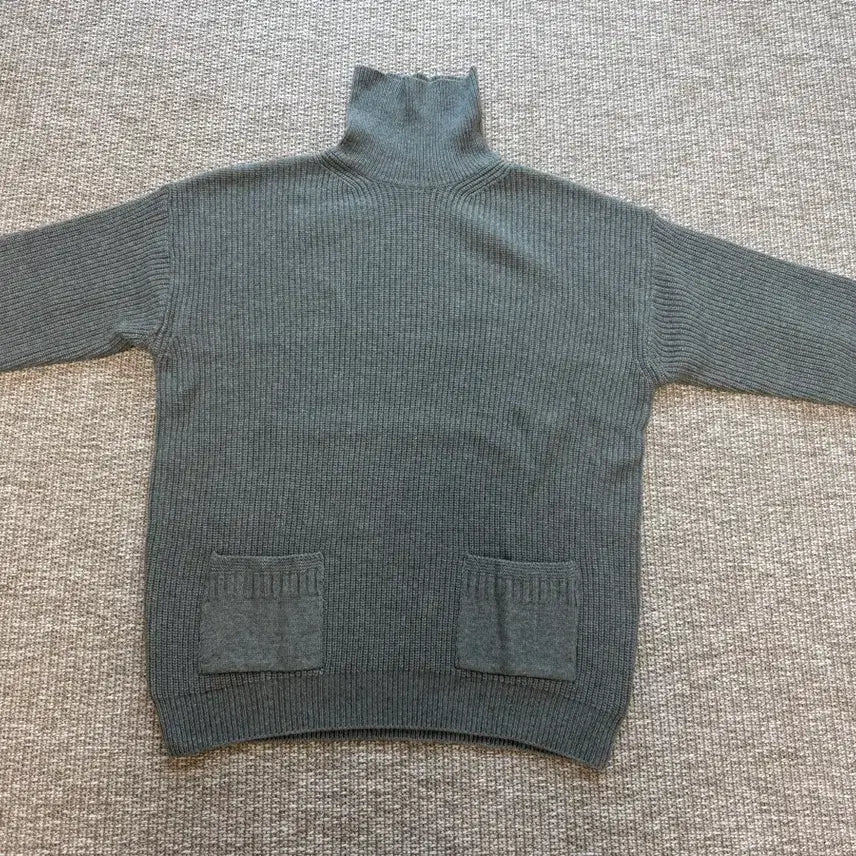 [BUNJANG] Another Office Cashmere Turtleneck / 어나더오피스 앰플 캐시미어 터틀넥 (2)