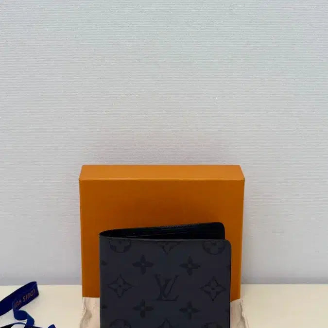 [BUNJANG] Louis Vuitton Monogram Eclipse Midnight Wallet - Full Set / 새상품급 / 정품  루이비통 모노그램 이클립스 미드나잇 반지갑 -풀구성