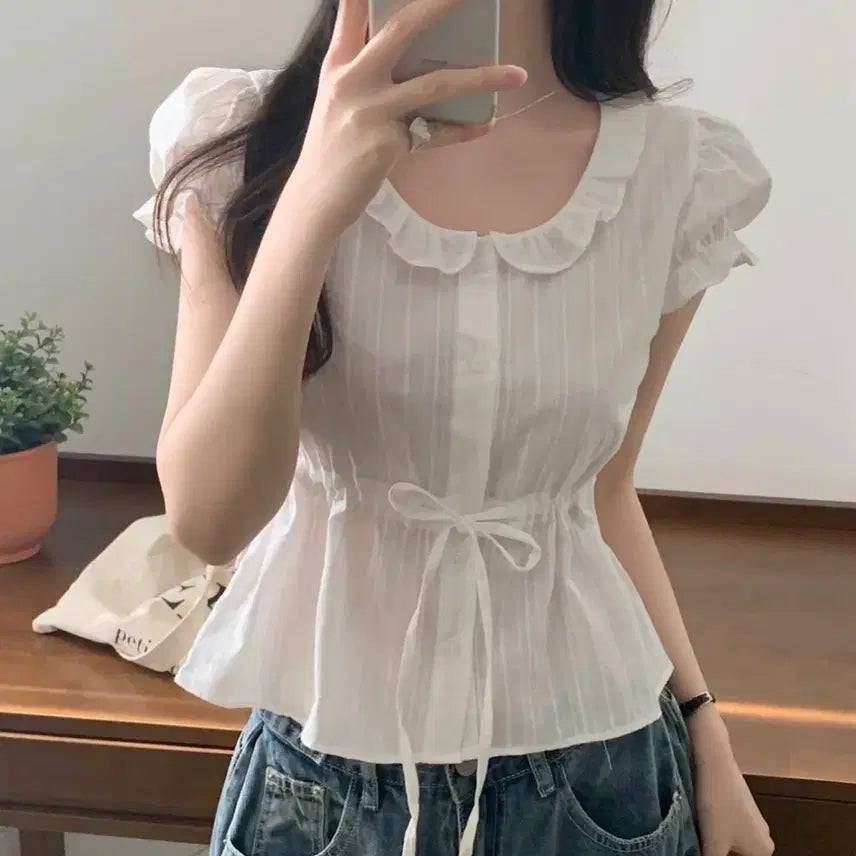 [BUNJANG] Ribbon Shirring Punching Puff Short Sleeve Blouse / 리본 셔링 펀칭 퍼프 반팔 블라우스 판매