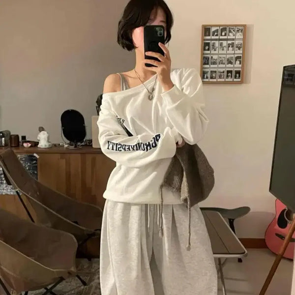[BUNJANG] Off-Shoulder Oversized Sweatshirt White / 오프숄더 맨투맨 오버핏 화이트