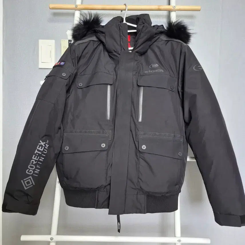 [BUNJANG] Stussy Premium GORE-TEX INFINIUM Down Jacket / 스투키 프리미엄 고어텍스 인피니움 다운자켓