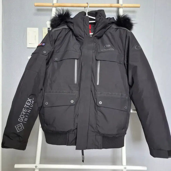 [BUNJANG] Stussy Premium GORE-TEX INFINIUM Down Jacket / 스투키 프리미엄 고어텍스 인피니움 다운자켓