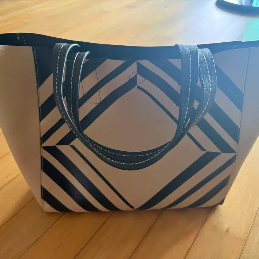 [BUNJANG] Estée Lauder Shoulder Bag Shopper Bag / 에스티로더 여성 가방. 숄더백. 쇼퍼백.