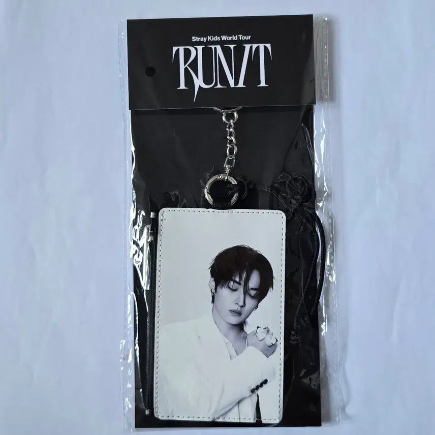 [BUNJANG] Stray Kids Run It Card Holder Keyring Lee Know Sealed / 스키즈 런잇 카드 홀더 키링 리노 미개봉 새상품