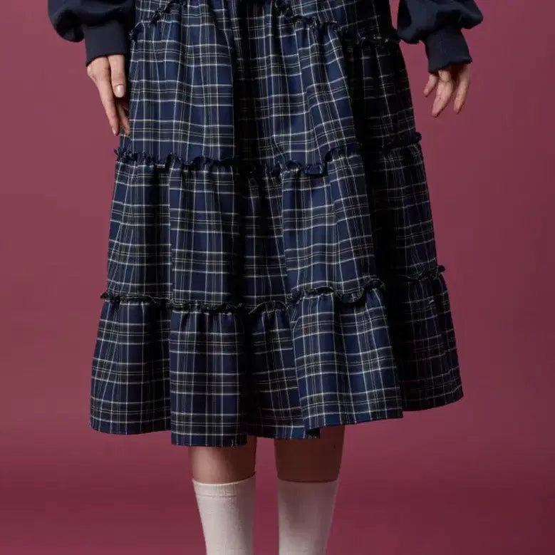 [BUNJANG] Chocolat Thick Check Lace Midi Flare Long Skirt (Autumn/Winter Version) Navy / 콜릿 도톰 체크 레이스 미디 플레어 롱스커트(가을 겨울 버전) 네이비