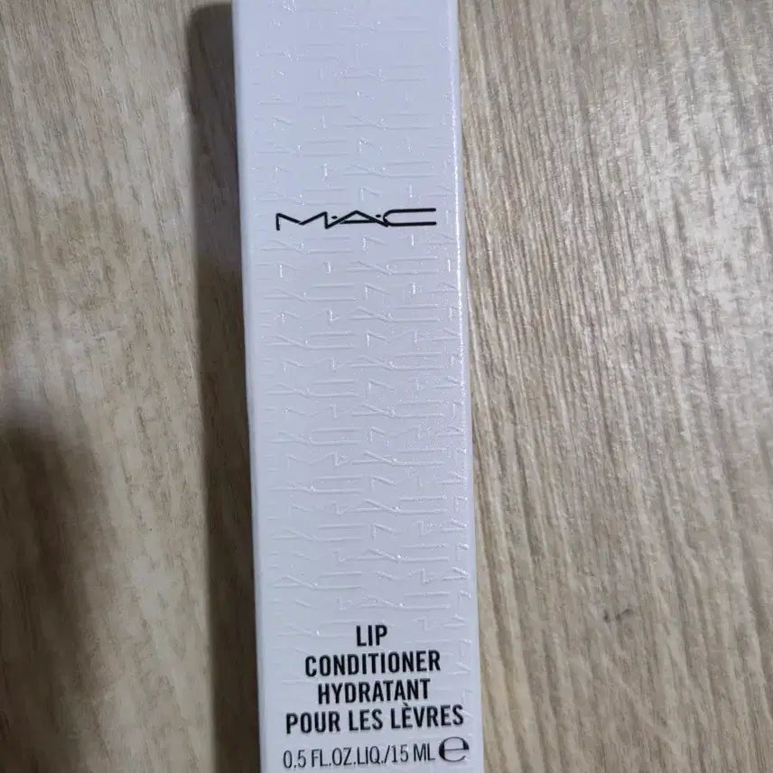 [BUNJANG] MAC Lip Conditioner 15ml (Sealed, New) / 미개봉/ 새 상품) 맥 립 컨디셔너 15ml