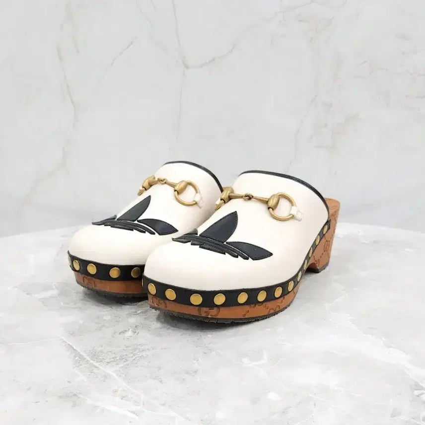 [BUNJANG] Gucci x Adidas GG Leather Clog Mule / 36.5 / 구찌 X 아디다스 GG 레더 클로그 뮬 702218