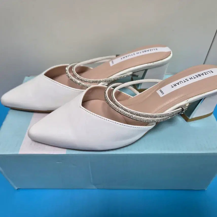 [BUNJANG] Elizabeth Stuart Mules White / 엘리자베스 스튜어트 뮬 힐 화이트 240