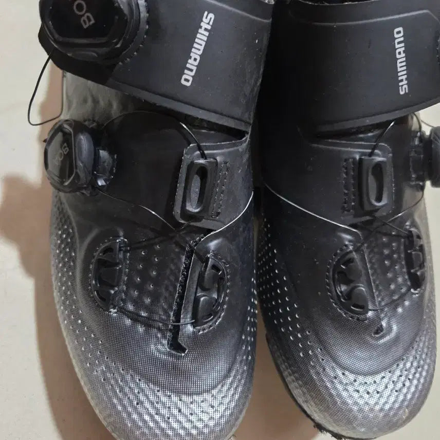 [BUNJANG] Shimano RC7/RC702 Cycling Shoes Size 44N Black / 시마노 RC7/RC702 클릿 슈즈 44N 블랙