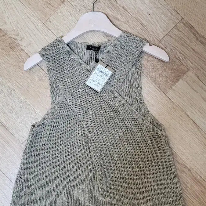 [BUNJANG] Massimo Dutti Khaki Cross Knit Vest / 마시모뚜띠  크로스 니트 베스트 카키
