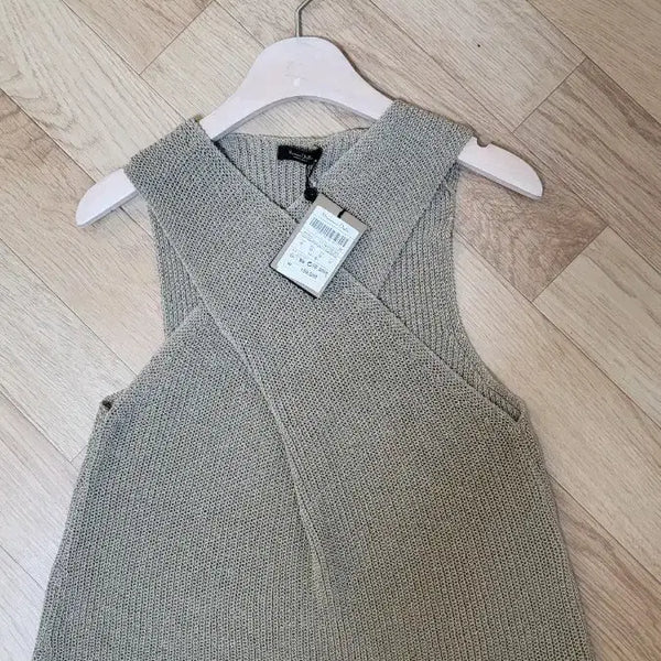 [BUNJANG] Massimo Dutti Khaki Cross Knit Vest / 마시모뚜띠  크로스 니트 베스트 카키