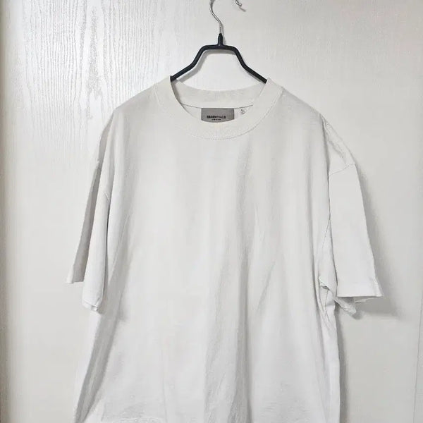 [BUNJANG] Fear of God Essentials T-Shirt / 에센셜 피어오브갓 티셔츠