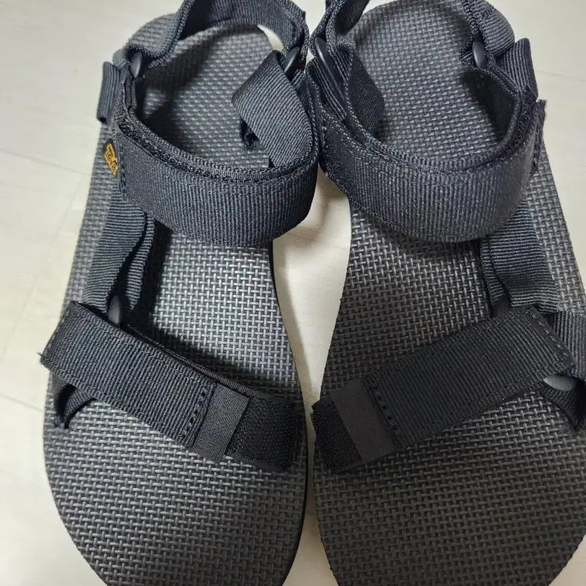 [BUNJANG] Teva Classic Universal Sandals Black / 테바 샌들 블랙