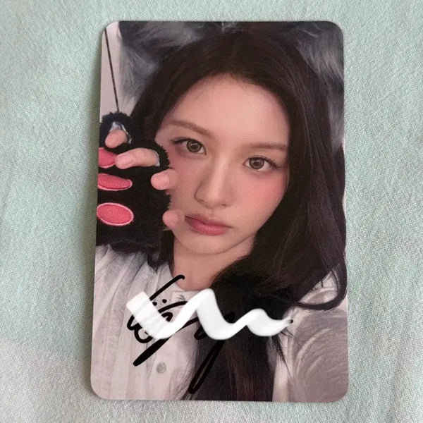 [BUNJANG] NMIXX MEKS Lucky Draw Signed Photocard Seolyoon / 엔믹스 멬스럭드싸인포카 늑대 설윤 양도 사인 싸포 특전