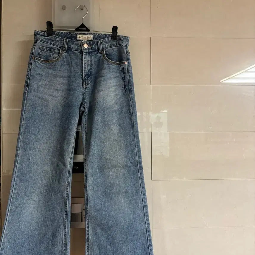[BUNJANG] Thursday Island Light Wash Denim Pants M / 써스데이아일랜드 연청 데님팬츠 청바지 m