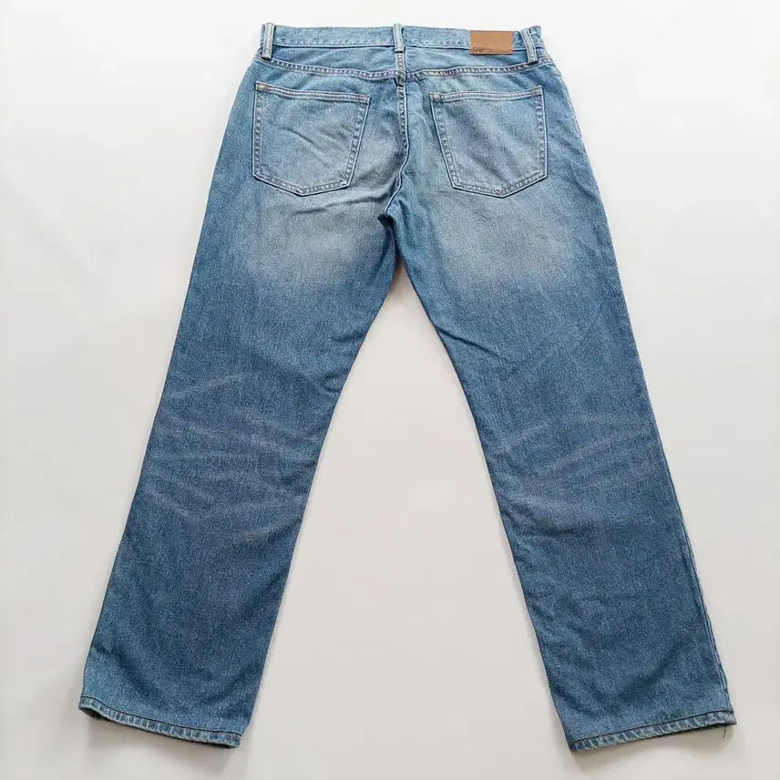 [BUNJANG] GAP Straight Fit Washed Denim Pants Size 31 / 갭 청바지 사이즈31 일자 워싱 캐주얼 남자 남성 데님팬츠 B1556