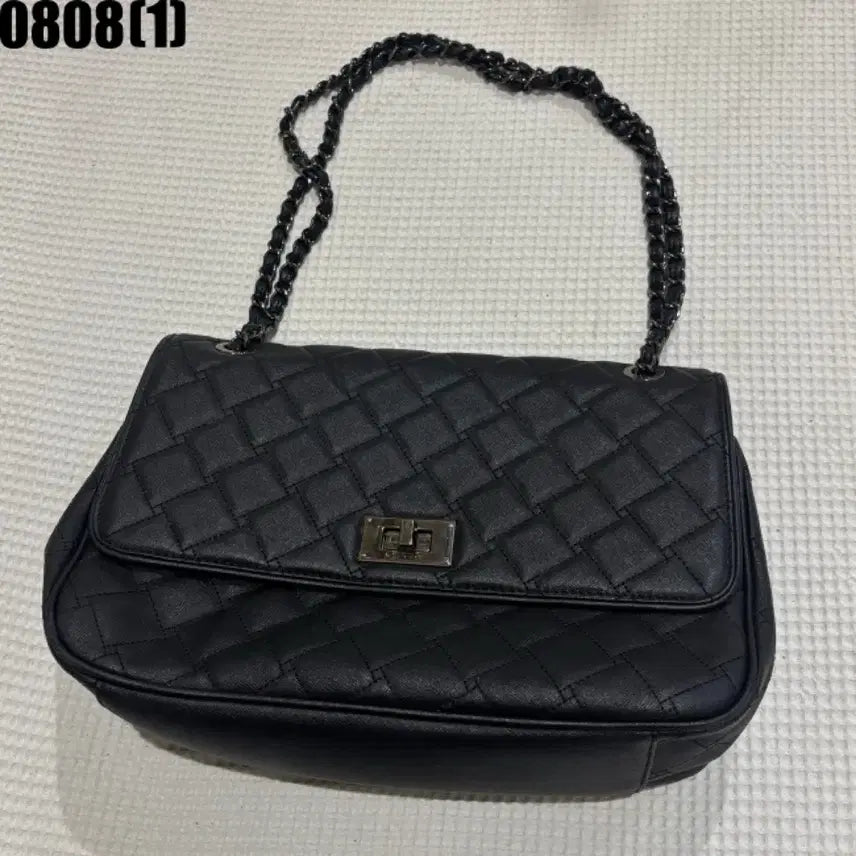 [BUNJANG] Sisley Quilted Chain Shoulder Bag Black / 시슬리 퀼팅 체인 숄더백 가방 검정색