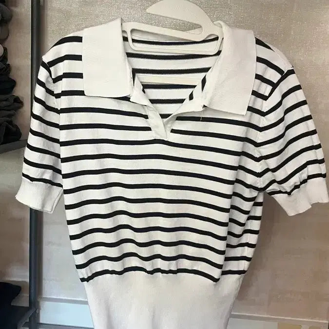 [BUNJANG] Dancara Short-Sleeve Knit / 단카라 반팔니트