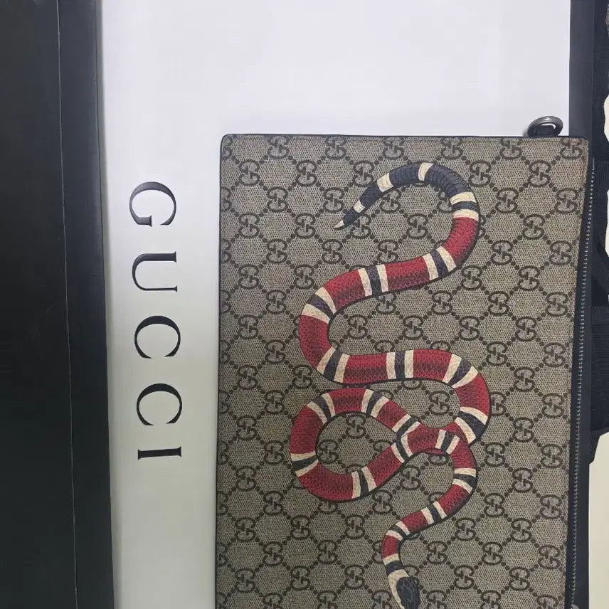 [BUNJANG] Gucci Kingsnake Clutch / 구찌